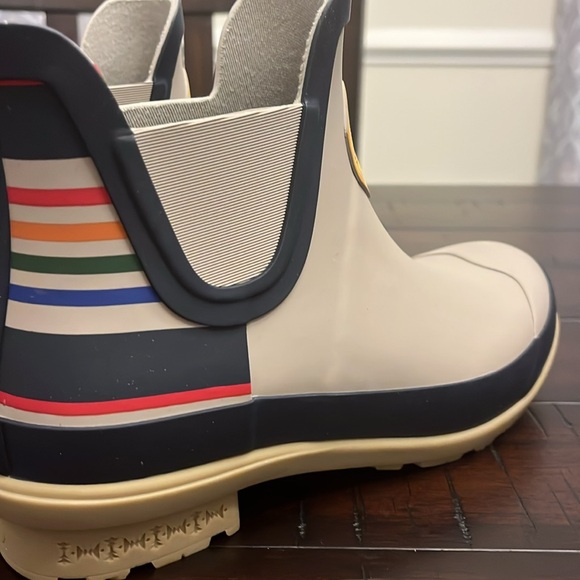 Pendleton Yellowstone Nation Park Chelsea Rain Boots new Women’s Size 7 - Picture 8 of 16